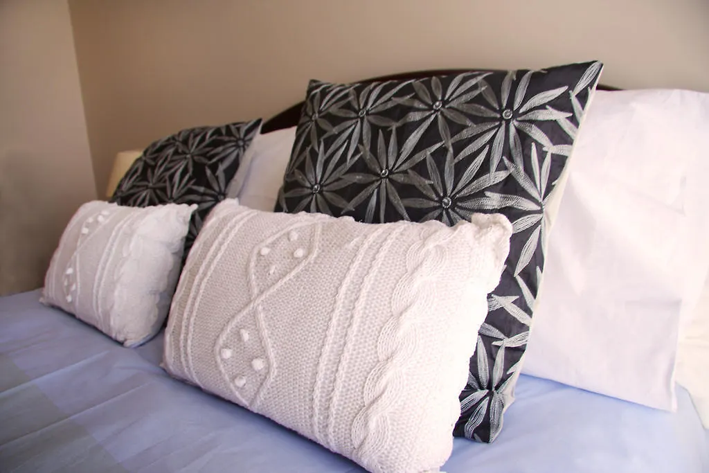Banda Do Sol Self Catering Cottages Estreito Da Calheta 0*,