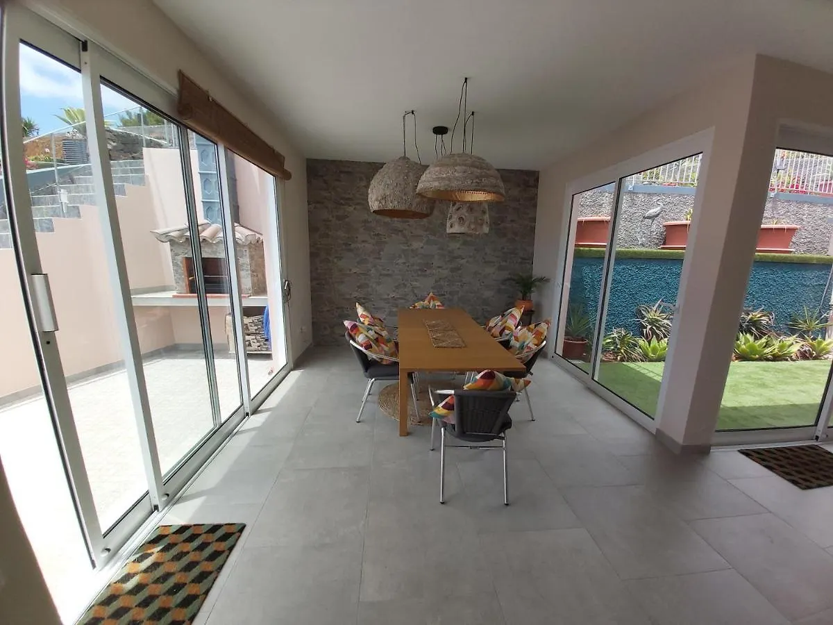 Ferienhaus Banda Do Sol Self Catering Cottages Estreito Da Calheta
