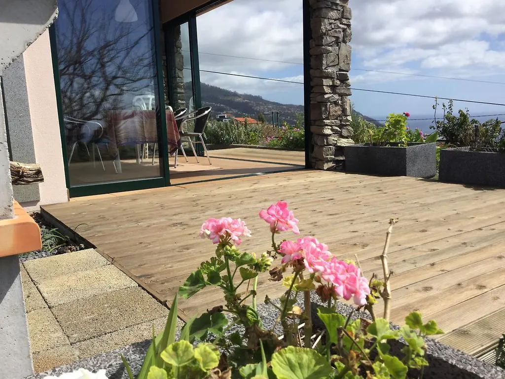 Banda Do Sol Self Catering Cottages Estreito Da Calheta 0*,  Portugal