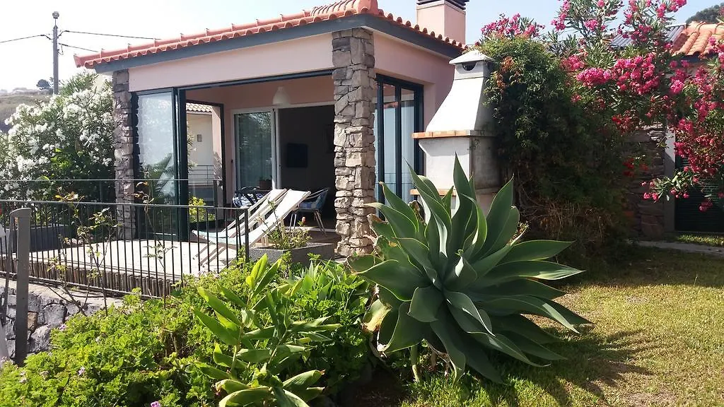 Ferienhaus Banda Do Sol Self Catering Cottages Estreito Da Calheta Portugal